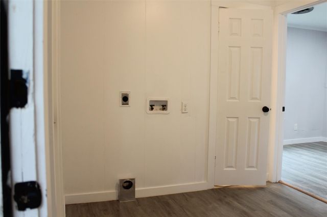 807 Depot Street, El Campo, TX 77437