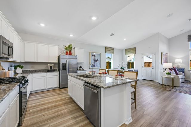 2303 Buffalo Bayou Way, Crandall, TX 75114