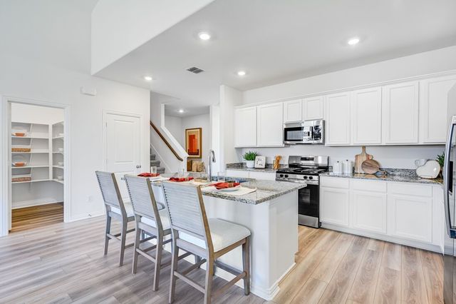 2303 Buffalo Bayou Way, Crandall, TX 75114