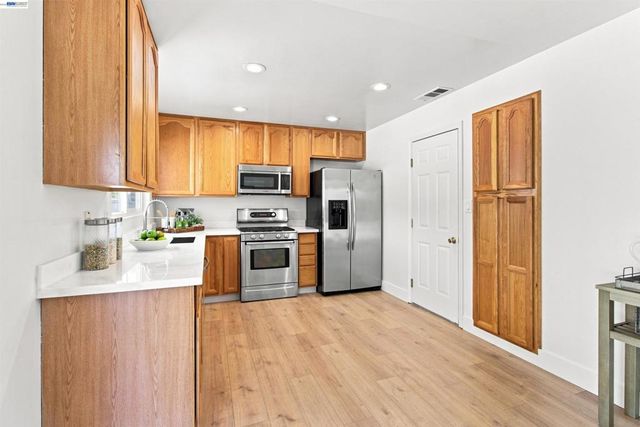 8380 Lucania Street, Dublin, CA 94568