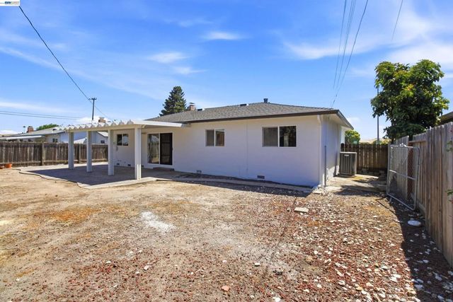 8380 Lucania Street, Dublin, CA 94568