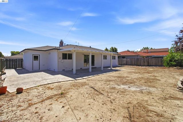 8380 Lucania Street, Dublin, CA 94568