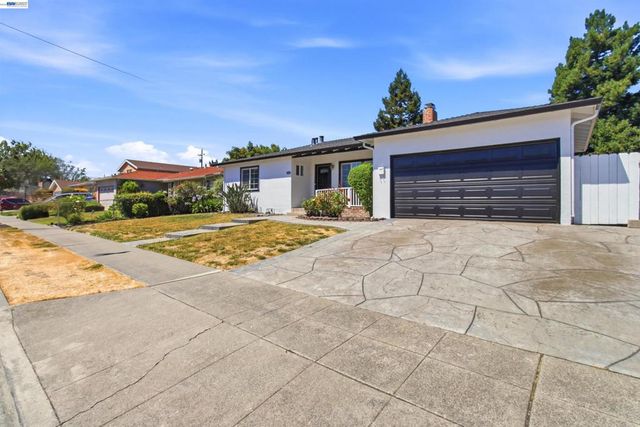 8380 Lucania Street, Dublin, CA 94568