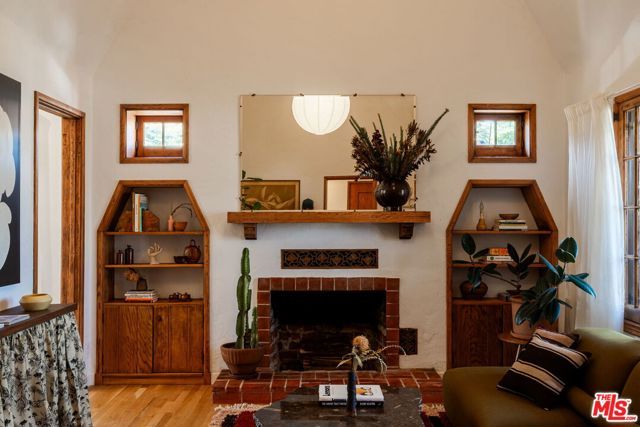 124 W Avenue 41, Los Angeles, CA 90065