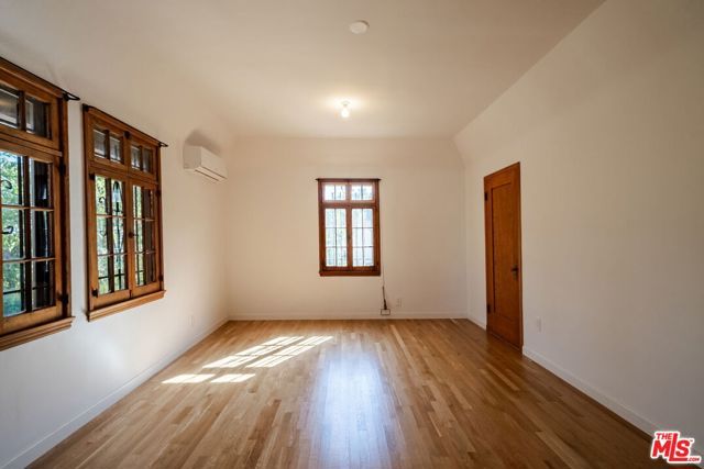 124 W Avenue 41, Los Angeles, CA 90065