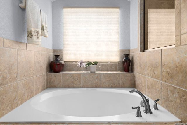 8702 SHADY MTN, San Antonio, TX 78254