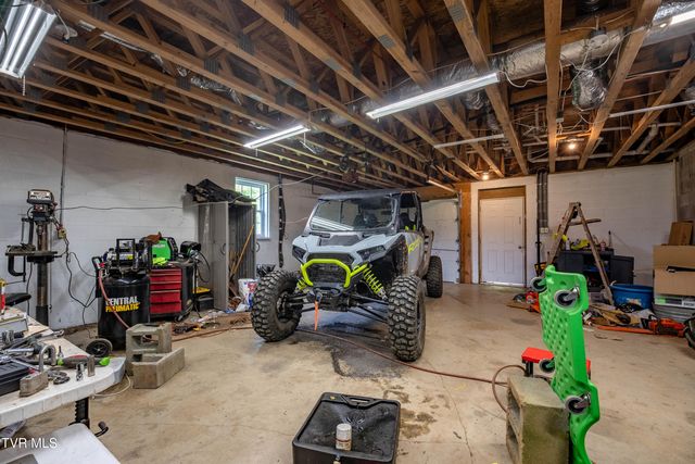 9196 Highway 11, Mooresburg, TN 37811