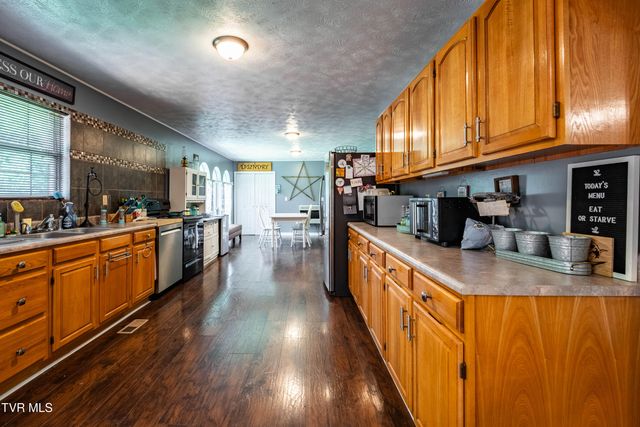9196 Highway 11, Mooresburg, TN 37811