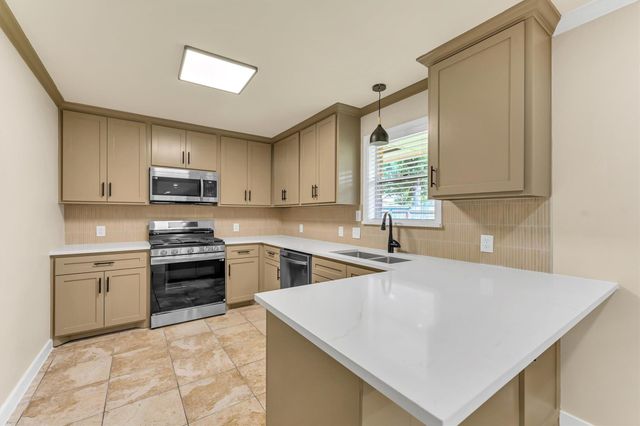 8902 Autauga Street, Houston, TX 77080