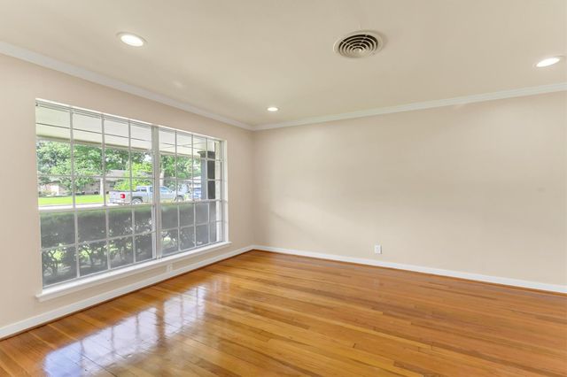 8902 Autauga Street, Houston, TX 77080