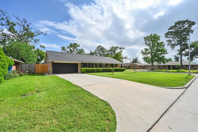 8902 Autauga Street, Houston, TX 77080