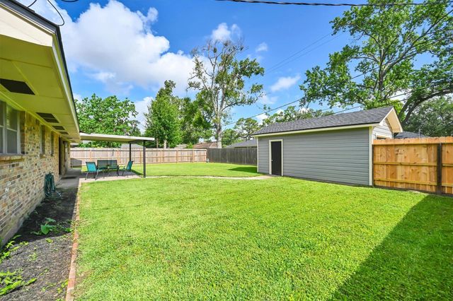 8902 Autauga Street, Houston, TX 77080