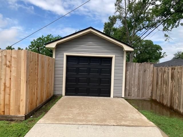 8902 Autauga Street, Houston, TX 77080