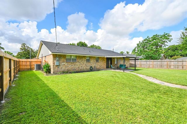 8902 Autauga Street, Houston, TX 77080