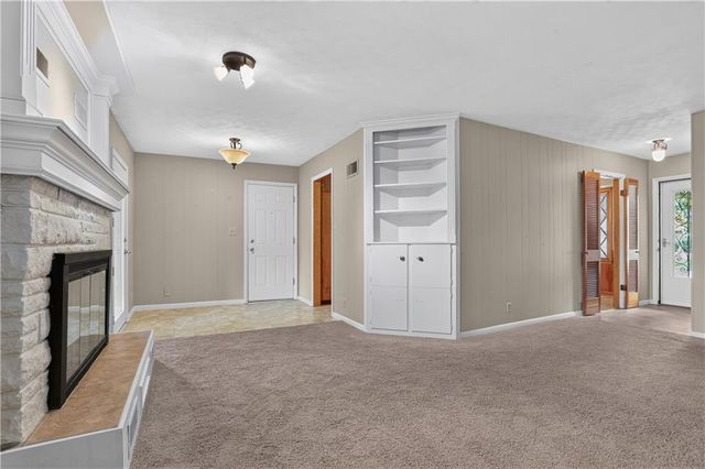 3700 Harvard Avenue, Independence, MO 64052