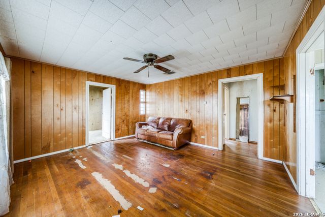 513 GILLETTE BLVD, San Antonio, TX 78221