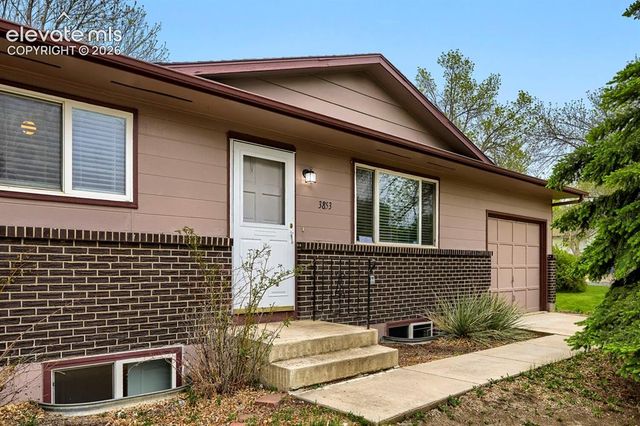3853 Vaquero Circle, Colorado Springs, CO 80918
