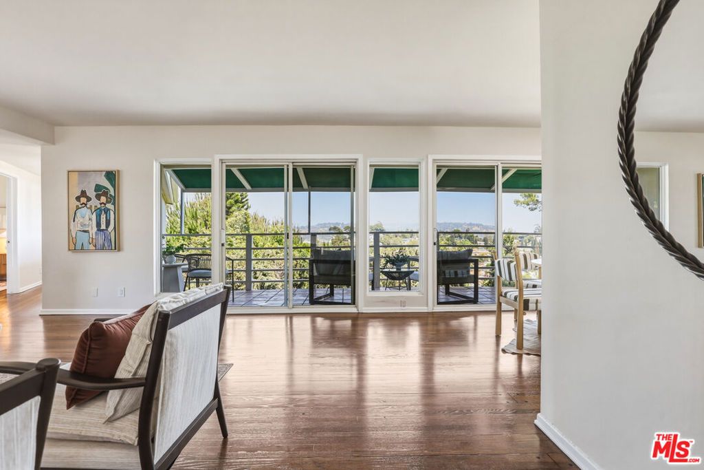 2525 Ivanhoe Drive, Los Angeles, CA 90039 — photo 5