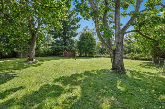 8 Townsend Place, Chester, NY 10918