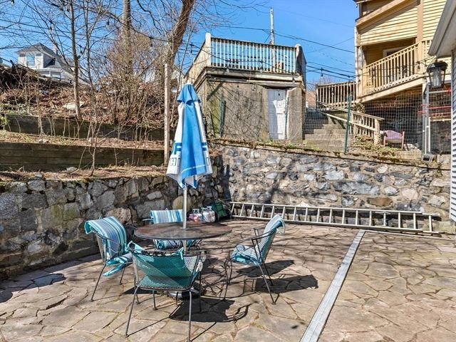 72 Cook St, Lynn, MA 01902