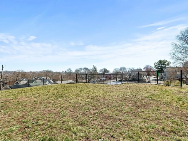 72 Cook St, Lynn, MA 01902