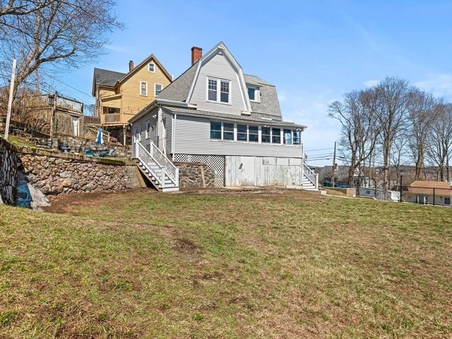72 Cook St, Lynn, MA 01902