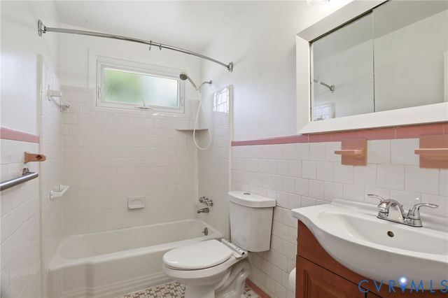 3203 Dancer Rd, Henrico, VA 23294