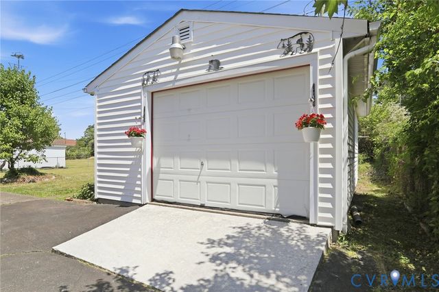 3203 Dancer Rd, Henrico, VA 23294