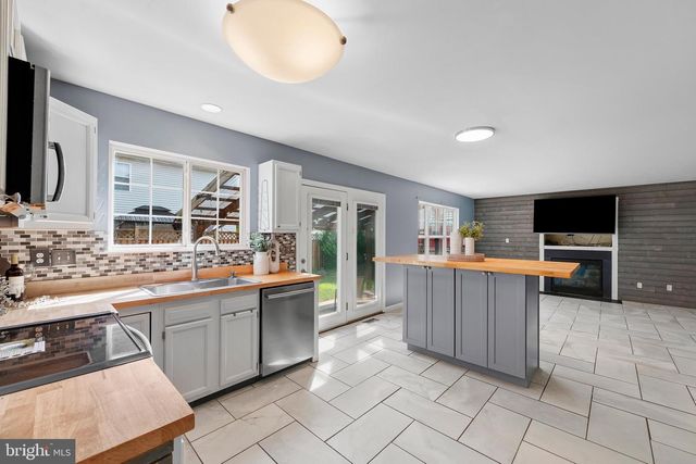 717 WAGNER FARM RD, Millersville, MD 21108