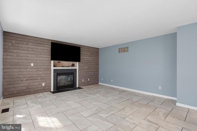 717 WAGNER FARM RD, Millersville, MD 21108