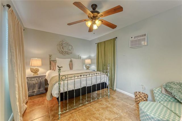 1517 NE 17th Terrace, Fort Lauderdale, FL 33304