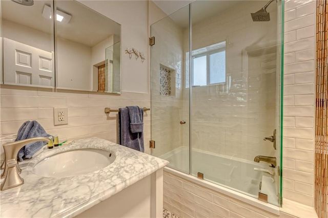 1517 NE 17th Terrace, Fort Lauderdale, FL 33304