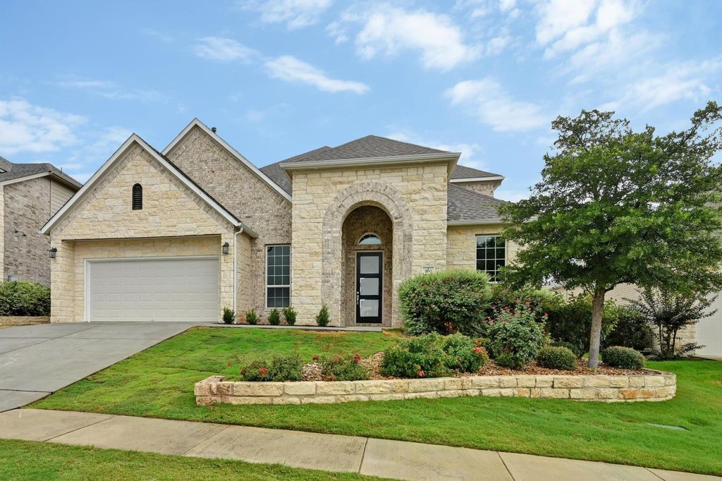 880 Cherrystone LOOP, Buda, TX 78610