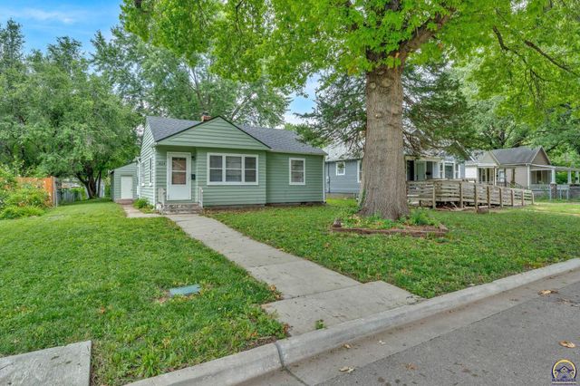 1824 SW Cherokee ST, Topeka, KS 66606