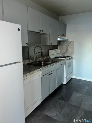 1730 State Street APT 407, Hamden, CT 06517