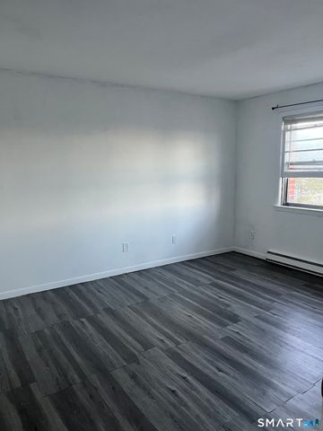 1730 State Street APT 407, Hamden, CT 06517