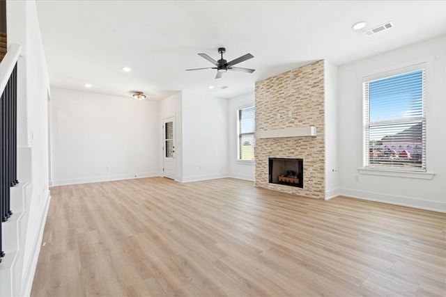 6900 SW Basswood Street, Bentonville, AR 72713