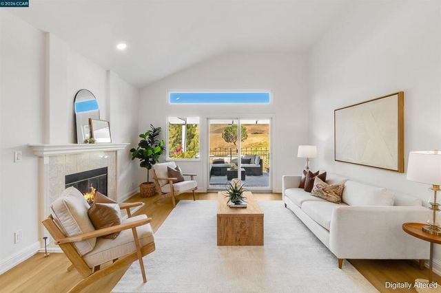 109 Crow Pl, Clayton, CA 94517