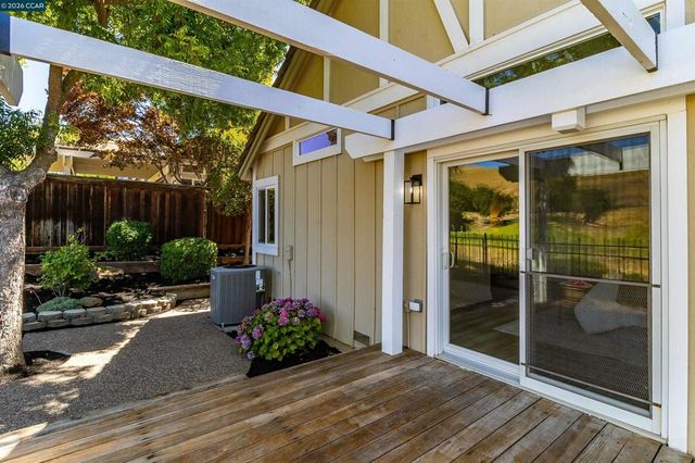 109 Crow Pl, Clayton, CA 94517
