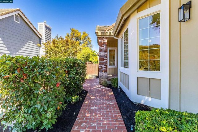 109 Crow Pl, Clayton, CA 94517
