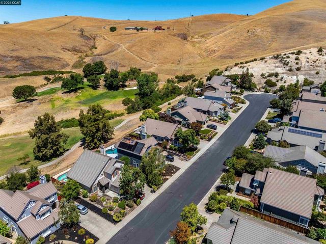 109 Crow Pl, Clayton, CA 94517