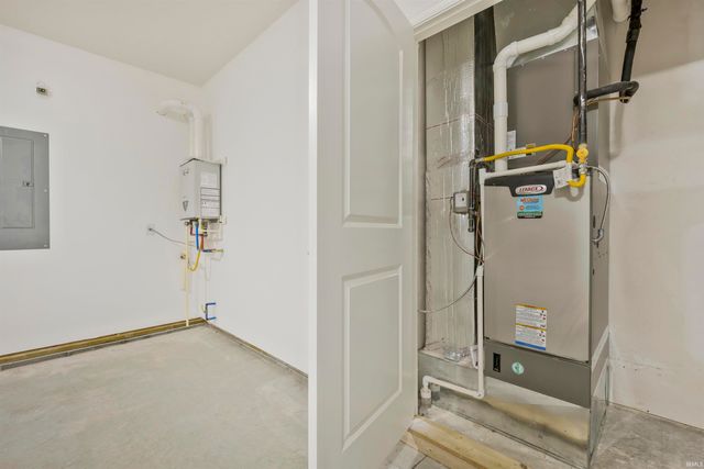 6426 Fuchsia Pass, Evansville, IN 47715