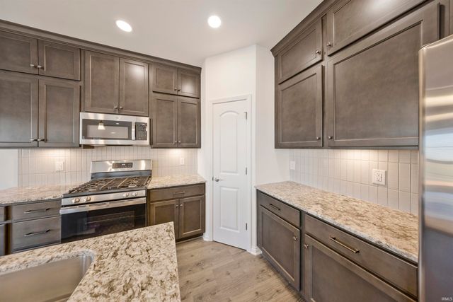 6426 Fuchsia Pass, Evansville, IN 47715