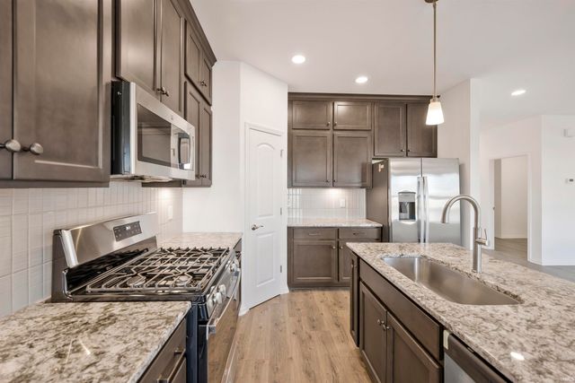 6426 Fuchsia Pass, Evansville, IN 47715