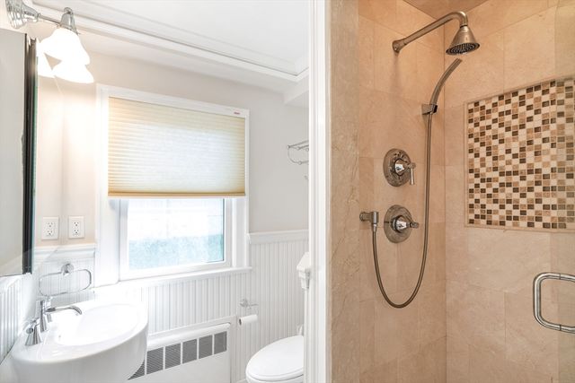 284 Lake St, Belmont, MA 02478