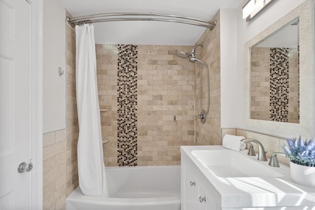 284 Lake St, Belmont, MA 02478
