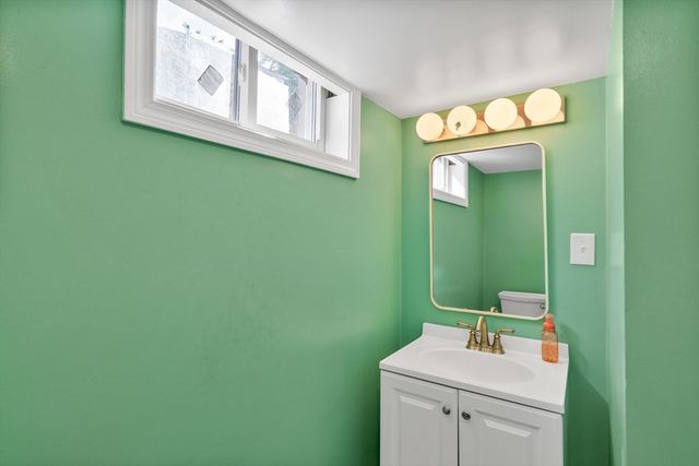 284 Lake St, Belmont, MA 02478