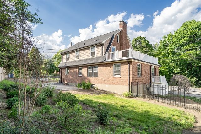 284 Lake St, Belmont, MA 02478