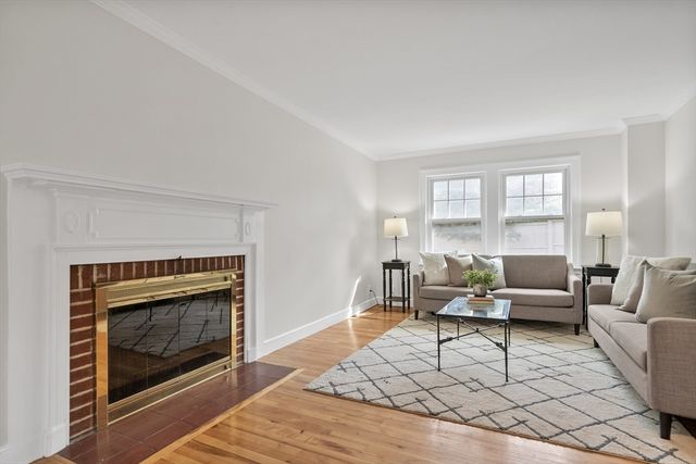 284 Lake St, Belmont, MA 02478