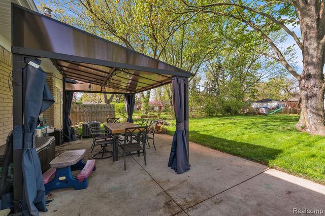 17836 Poplar Street, Riverview, MI 48193
